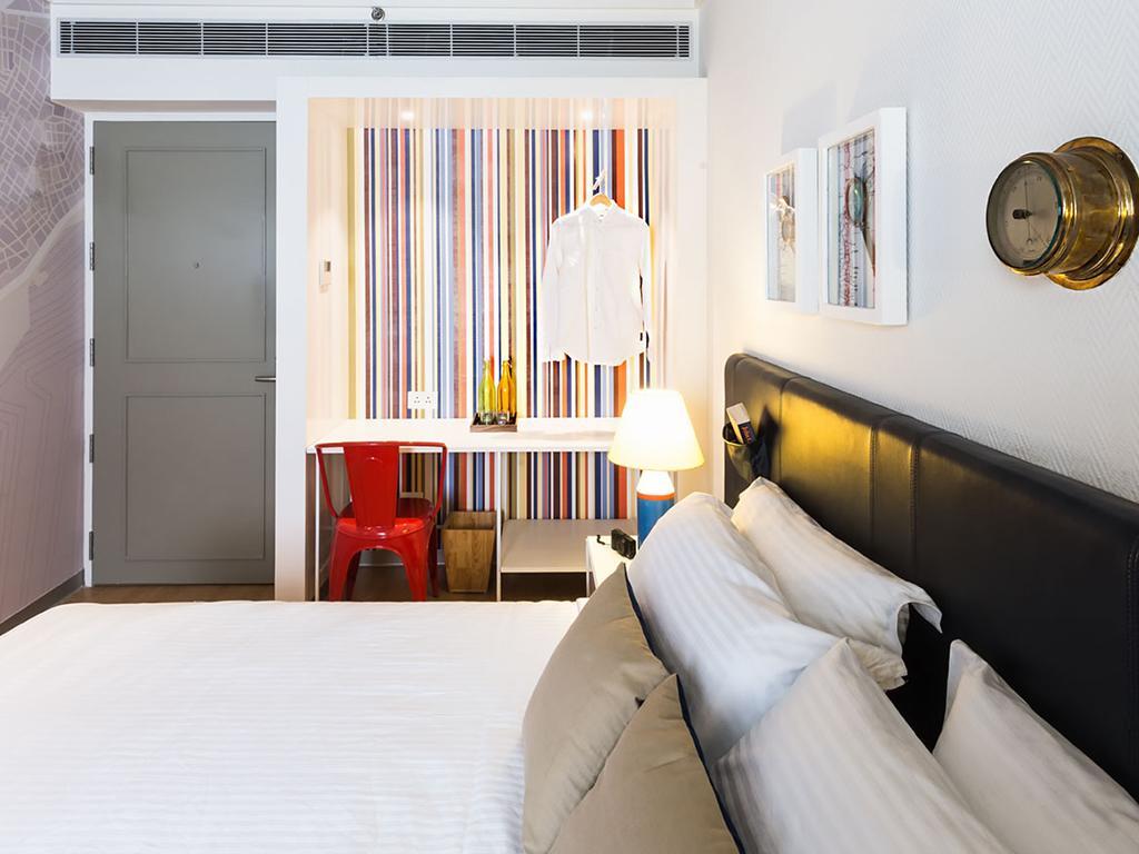 The Port Hotel ヴィシャーカパトナム エクステリア 写真