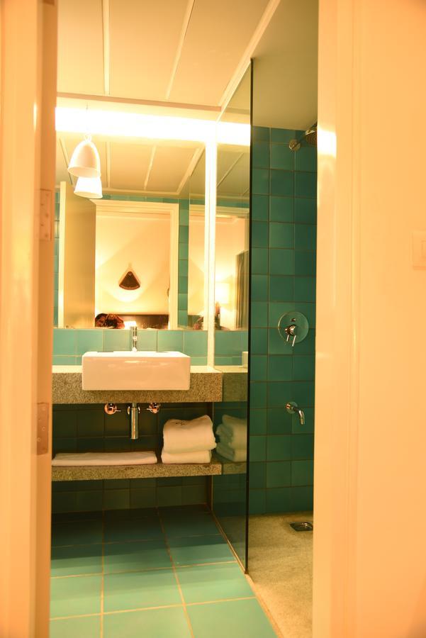 The Port Hotel ヴィシャーカパトナム エクステリア 写真