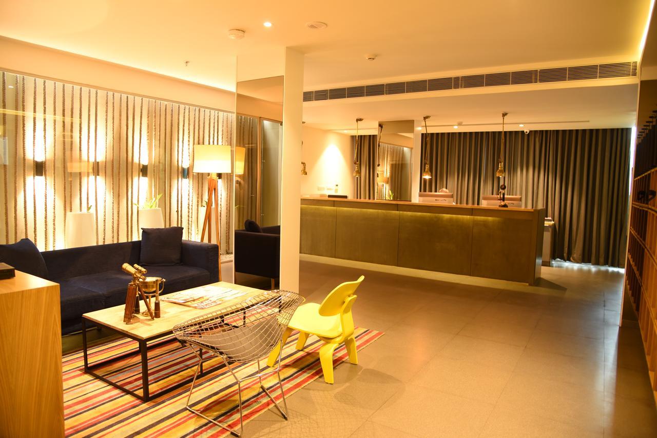 The Port Hotel ヴィシャーカパトナム エクステリア 写真